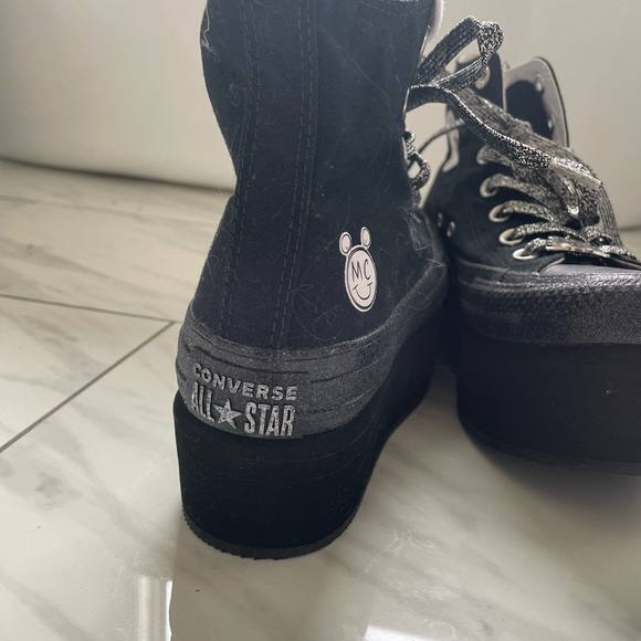 Special edition, Disney converse shoes. - Picture 3 of 9